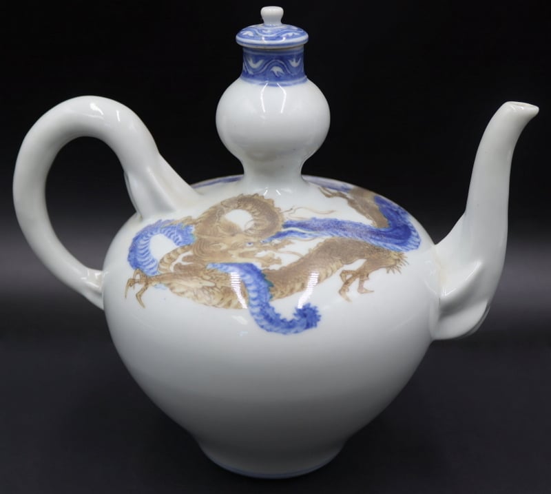 SIGNED JAPANESE DOUBLE DRAGON TEAPOT  3b72e4