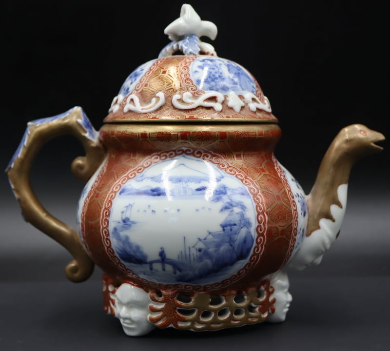 SIGNED JAPANESE SATSUMA TEAPOT.