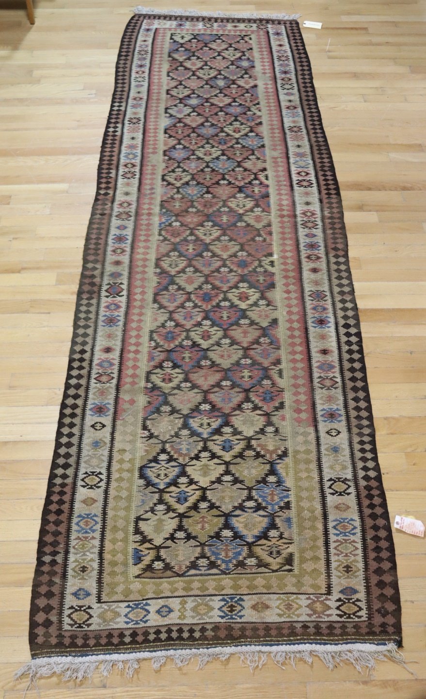 ANTIQUE AND FINELY HAND MADE RUNNER  3b7332