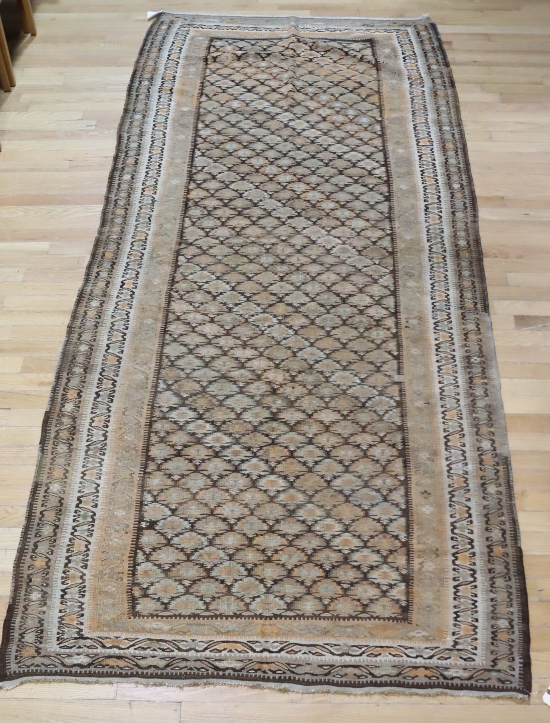 ANTIQUE FINELY HAND MADE RUNNER  3b7331