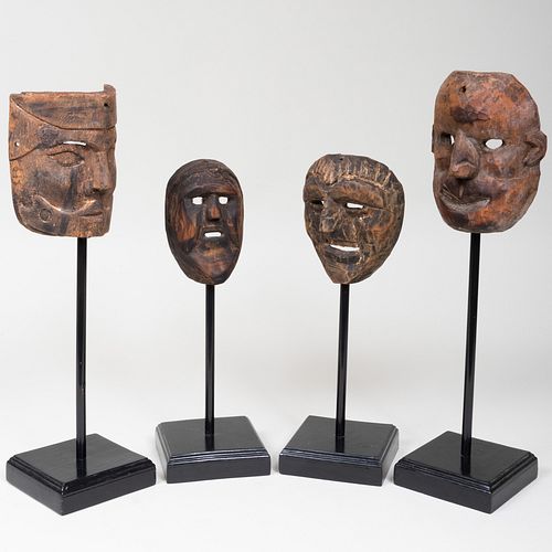 GROUP OF FOUR ETHNOGRAPHIC CARVED 3b74a1