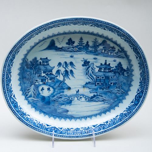 CHINESE EXPORT BLUE AND WHITE PORCELAIN