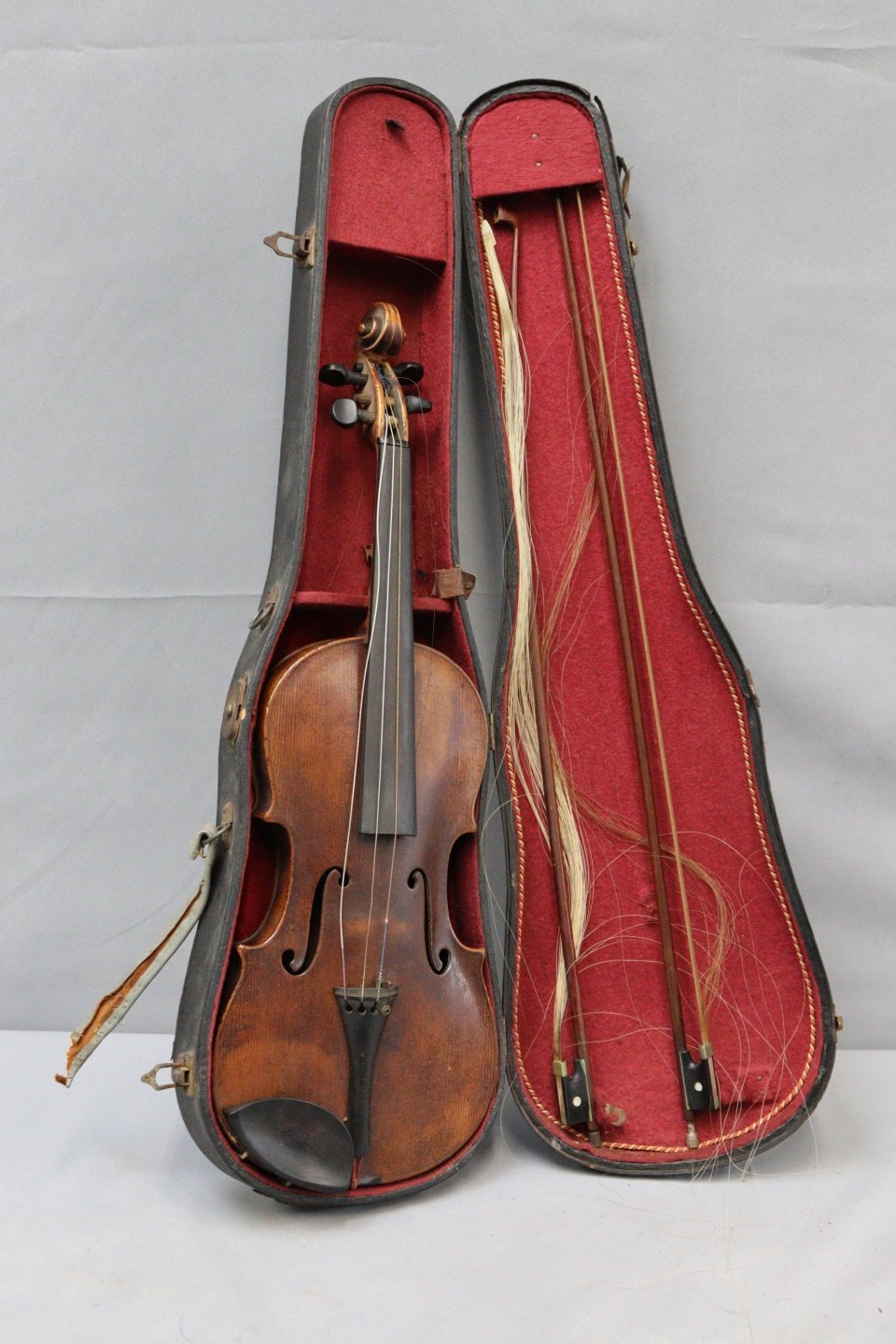 A COPY OF A JOSEPH GUARNERIUS VIOLIN