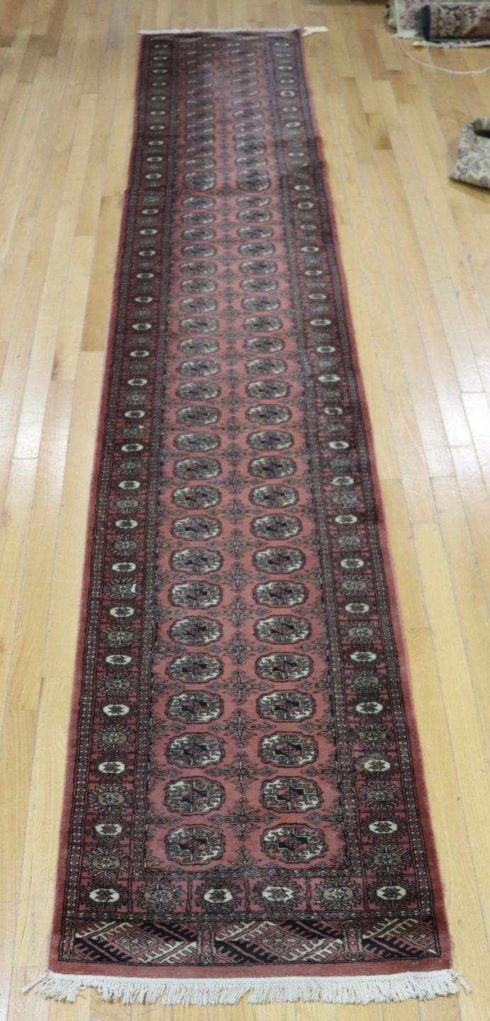 VINTAGE FINELY HAND KNOTTED BOKHARA 3b77ce