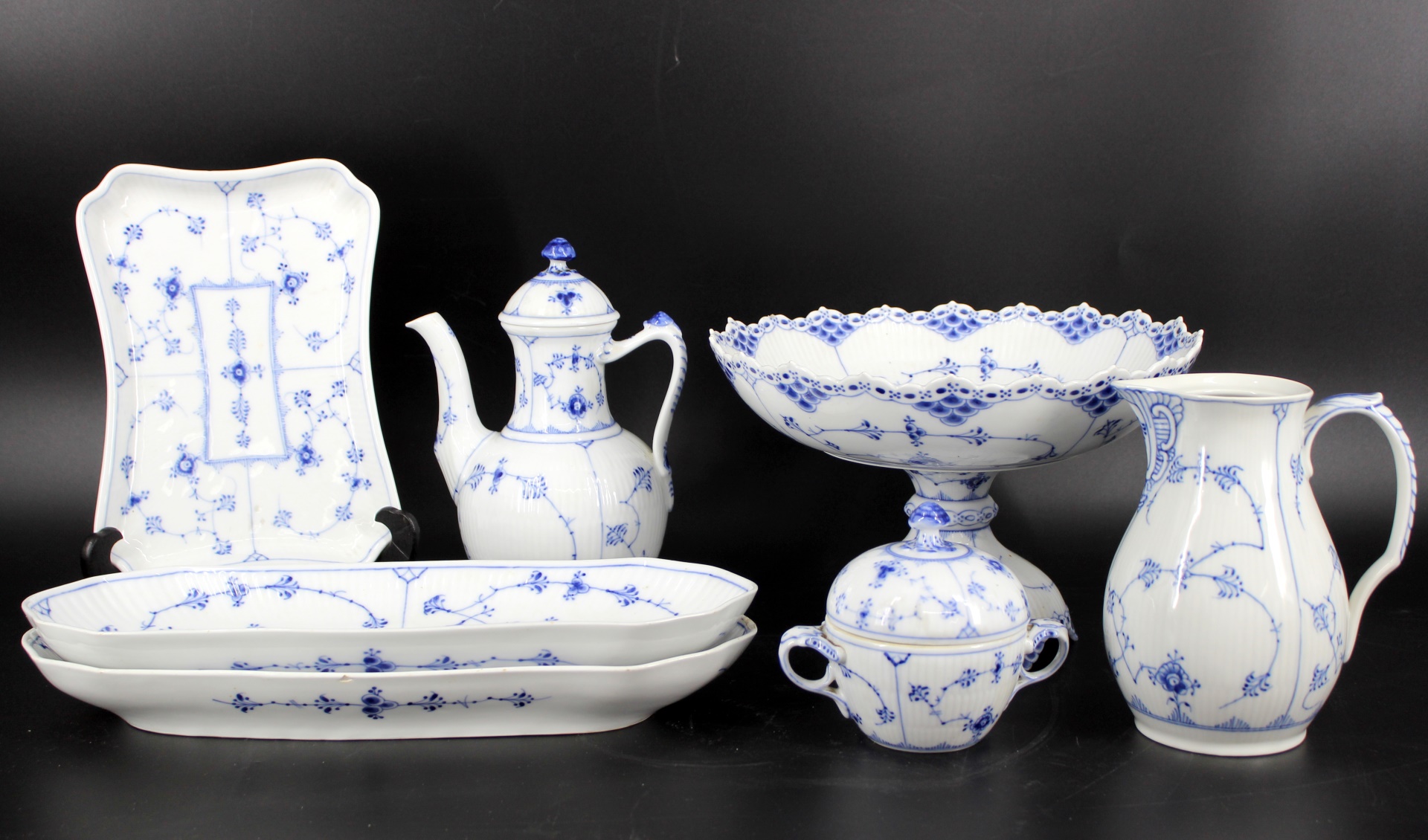 ROYAL COPENHAGEN PORCELAIN PARTIAL