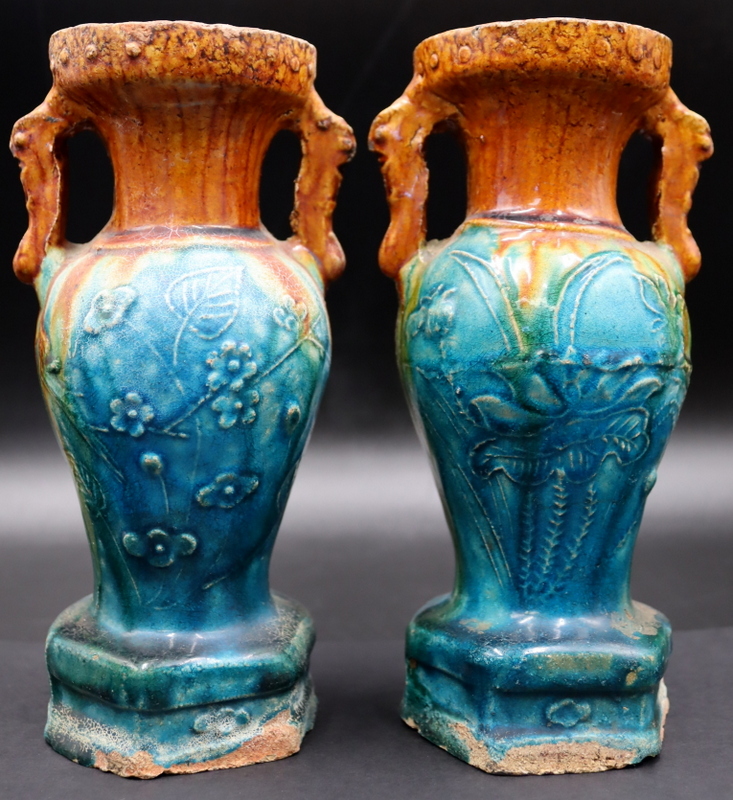 PAIR OF CHINESE MING DYNASTY FAHUA