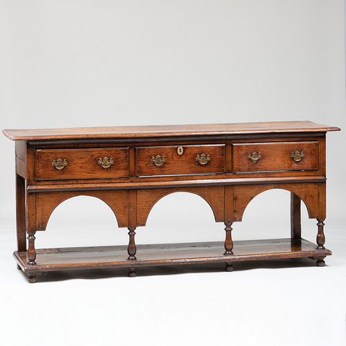 WILLIAM AND MARY WELSH OAK DRESSER 3b7be6