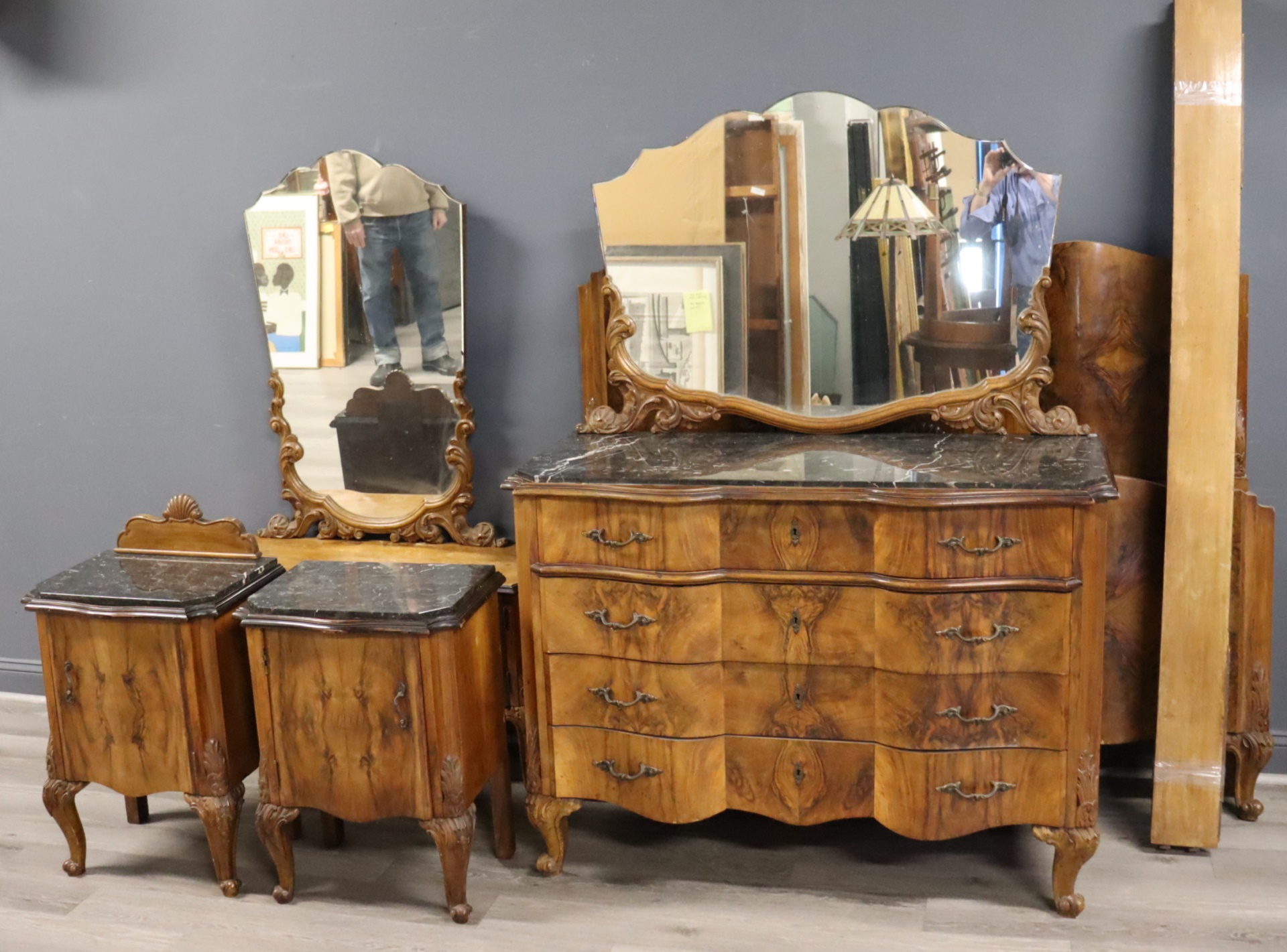 ANTIQUE 5 PIECE WALNUT MARBLETOP