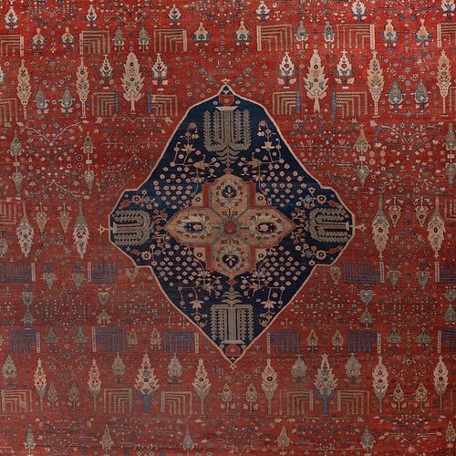 LARGE AND FINE PERSIAN SAROUK FEREGHAN