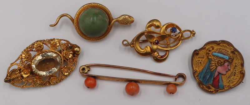 JEWELRY. ANTIQUE GOLD JEWELRY GROUPING.