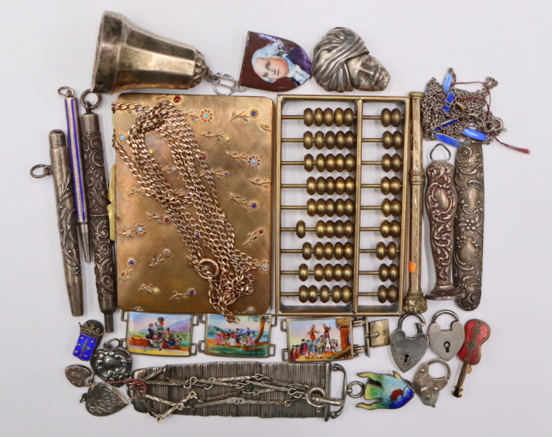 JEWERY. ASSORTED SILVER OBJET D'ART