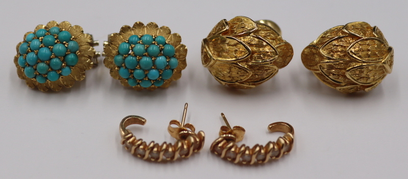 JEWELRY 3 PAIR OF ASSORTED GOLD 3b7d32