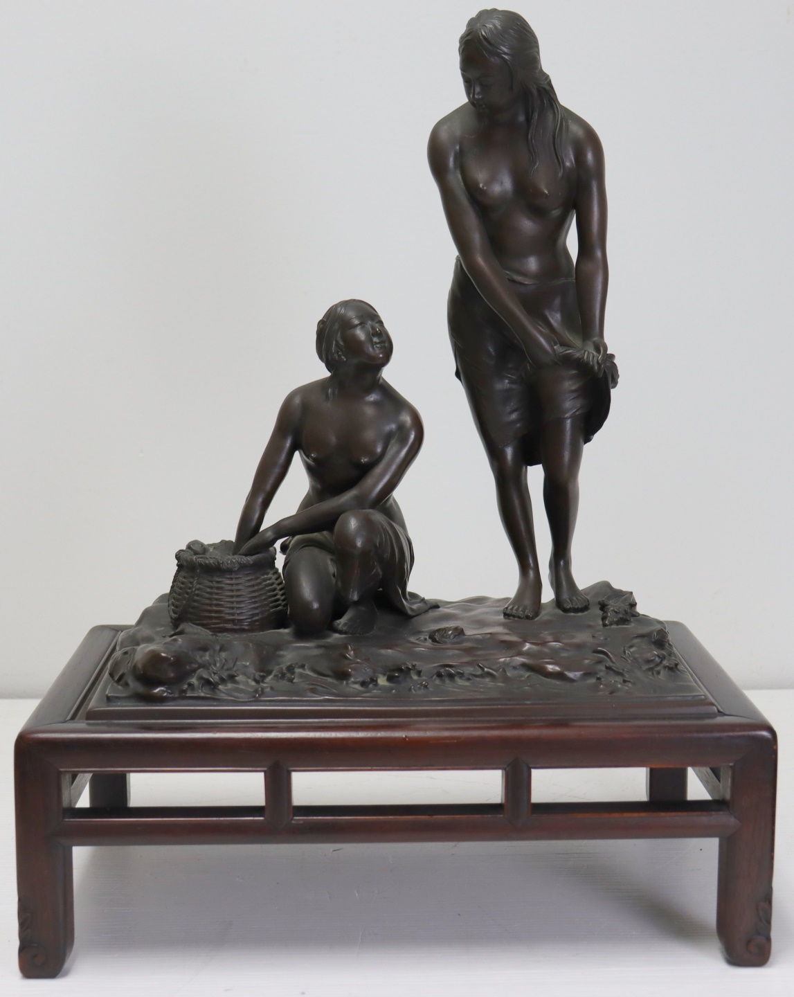 SIGNED ASIAN BRONZE SCULPTURE ON 3b7e2b