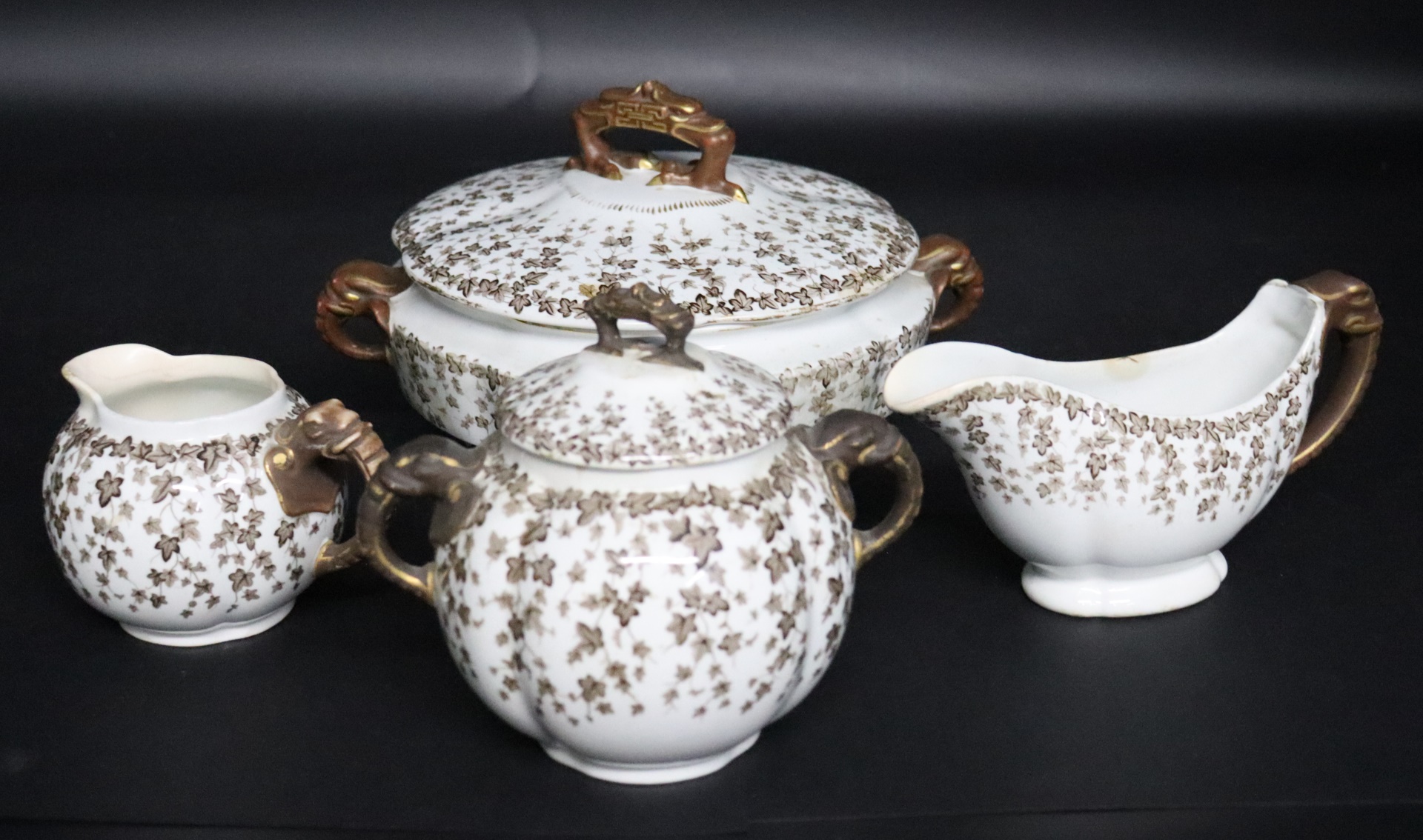 ROYAL WORCESTER CHINESE STYLE PARTIAL 3b7e4d