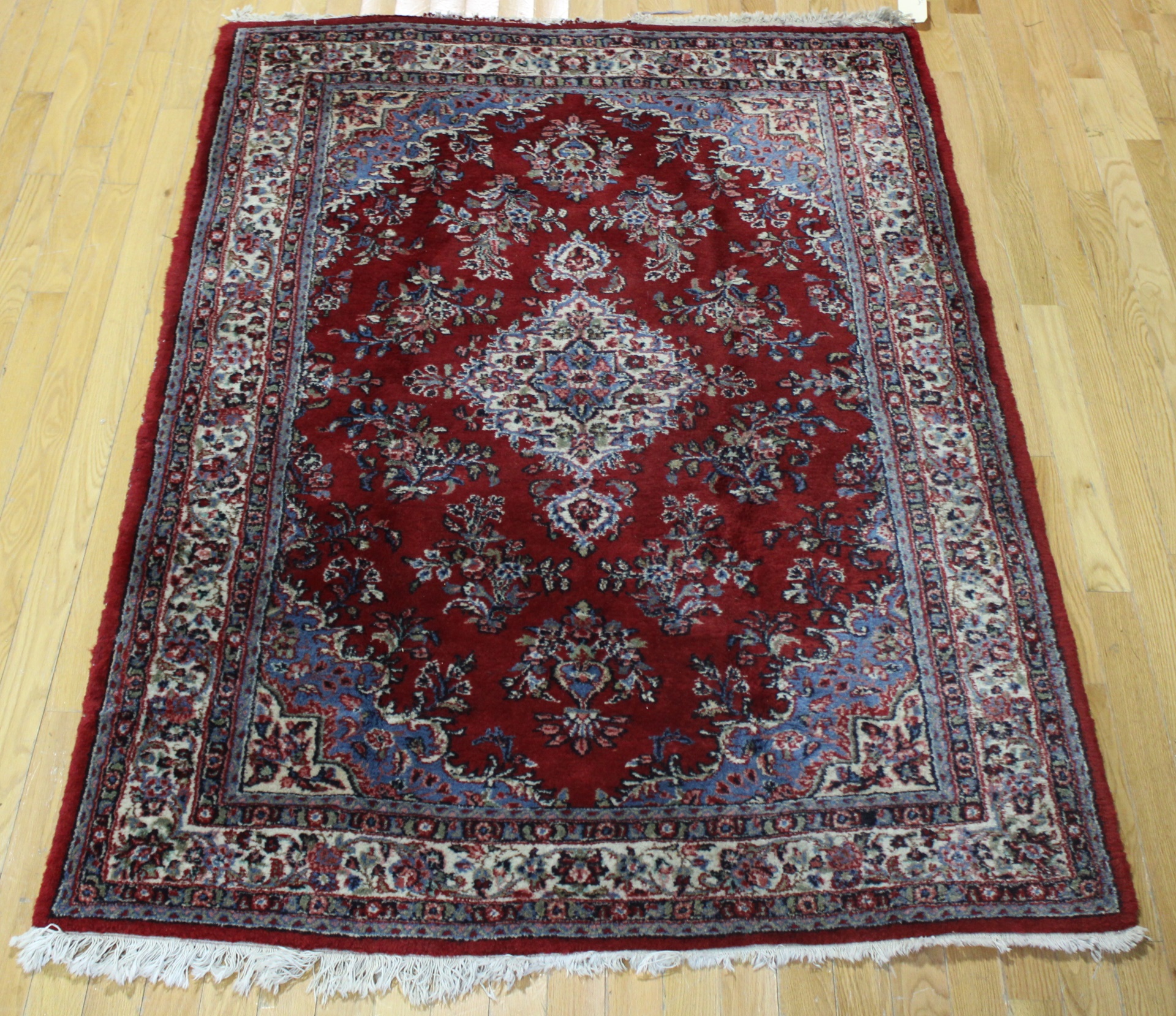 VINTAGE AND FINELY HAND WOVEN SAROUK 3b7eea