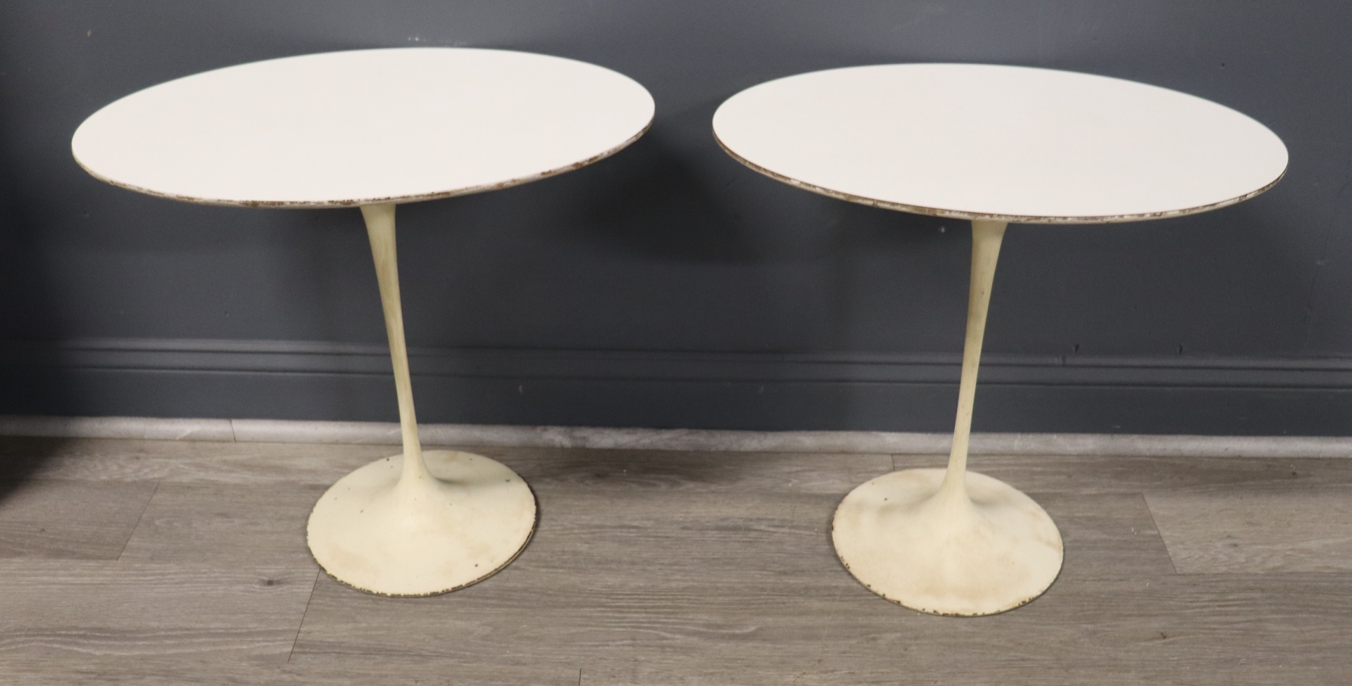 MIDCENTURY PAIR OF KNOLL SAARINEN 3b7f26