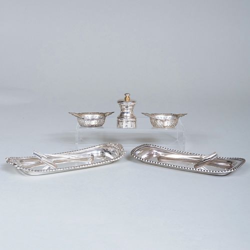 GROUP OF SILVER AND SILVER PLATETABLE 3b80b1