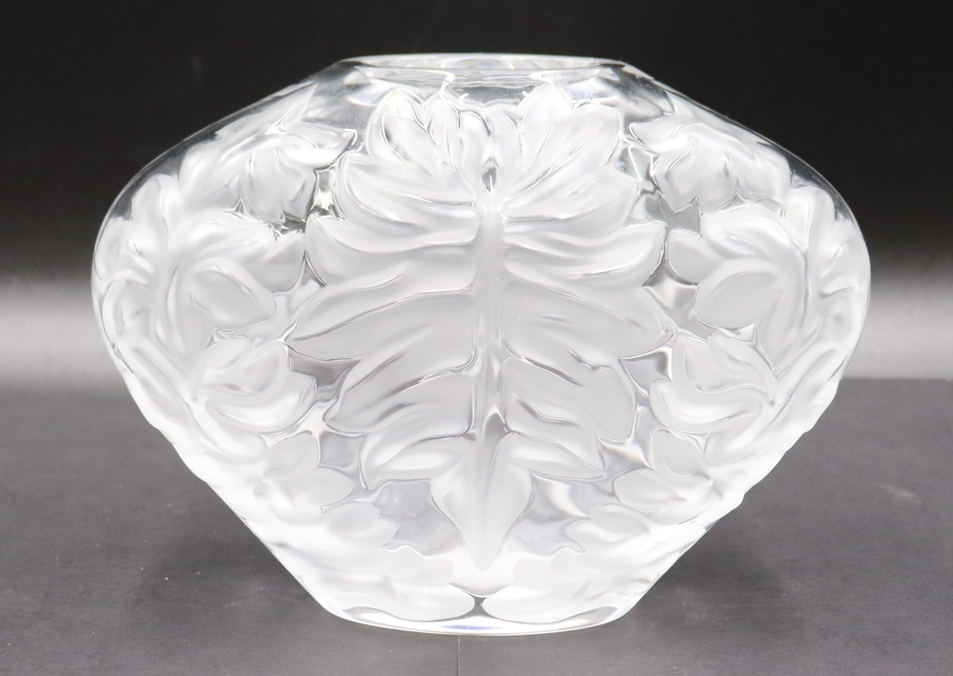 LALIQUE FROSTED GLASS MAHE CLAIR  3b815e