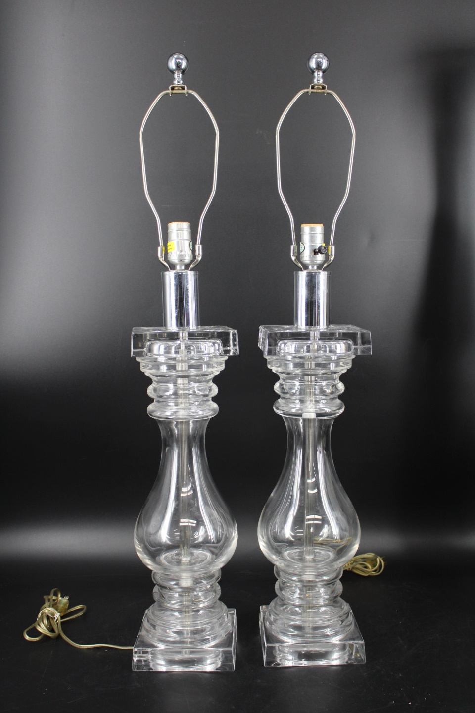 VINTAGE PAIR OF CHAPMAN GLASS BALUSTER