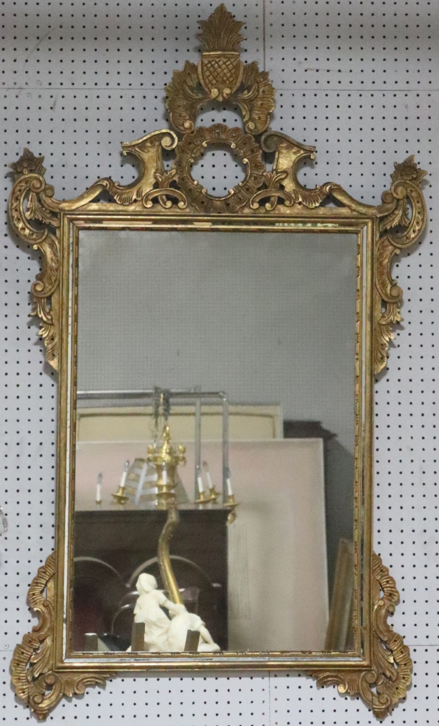 GILT FRAMED MIRROR WITH GILT CREST  3b8186