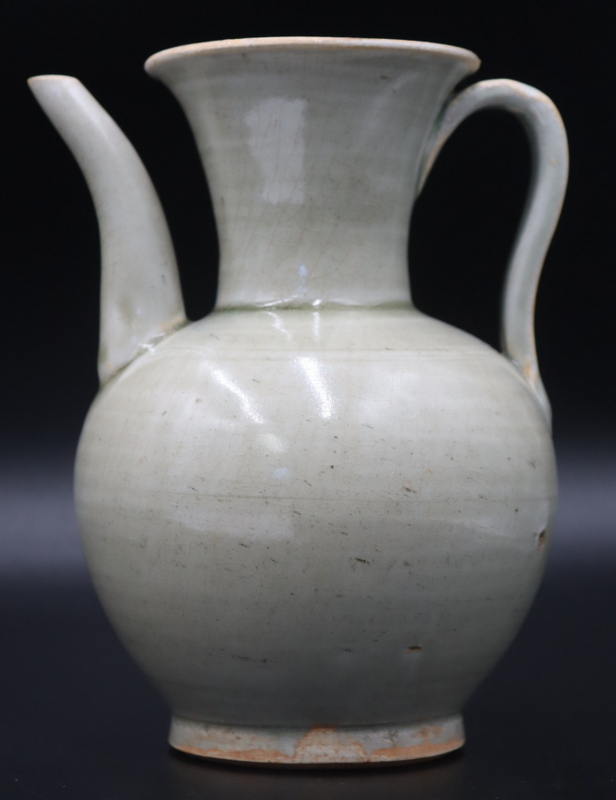 CHINESE QINGBAI GLAZED TEAPOT  3b8195