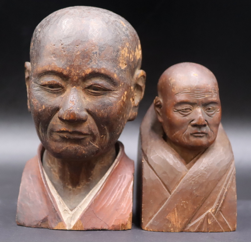  2 ANTIQUE ASIAN CARVED WOOD BUSTS  3b818e