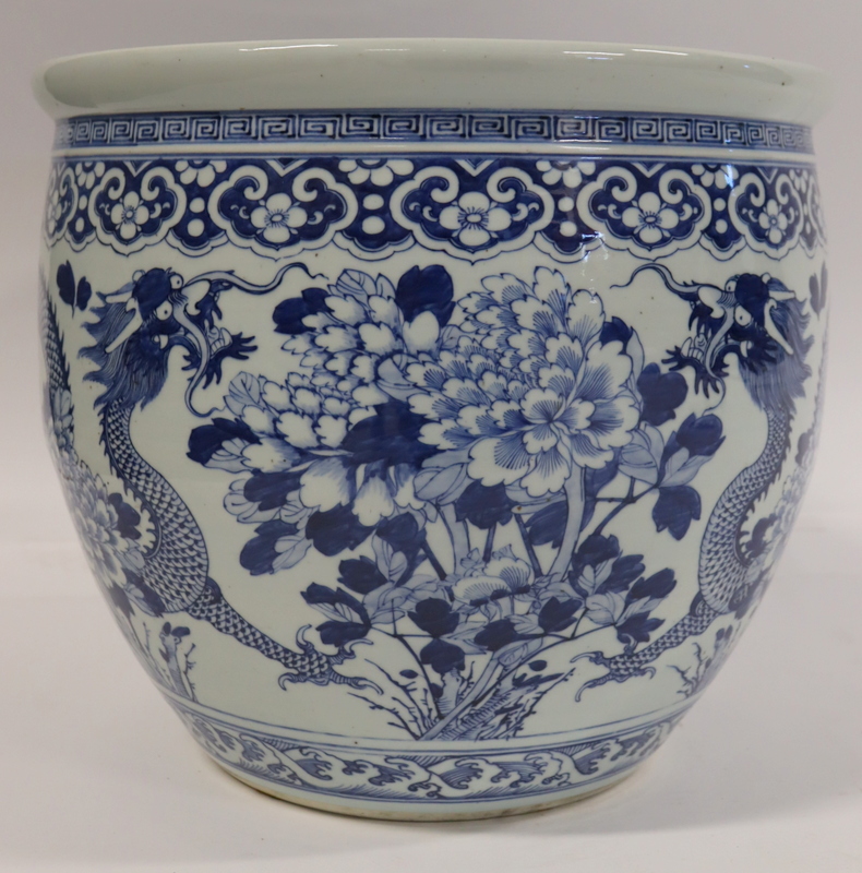 18TH/19TH C CHINESE BLUE AND WHITE