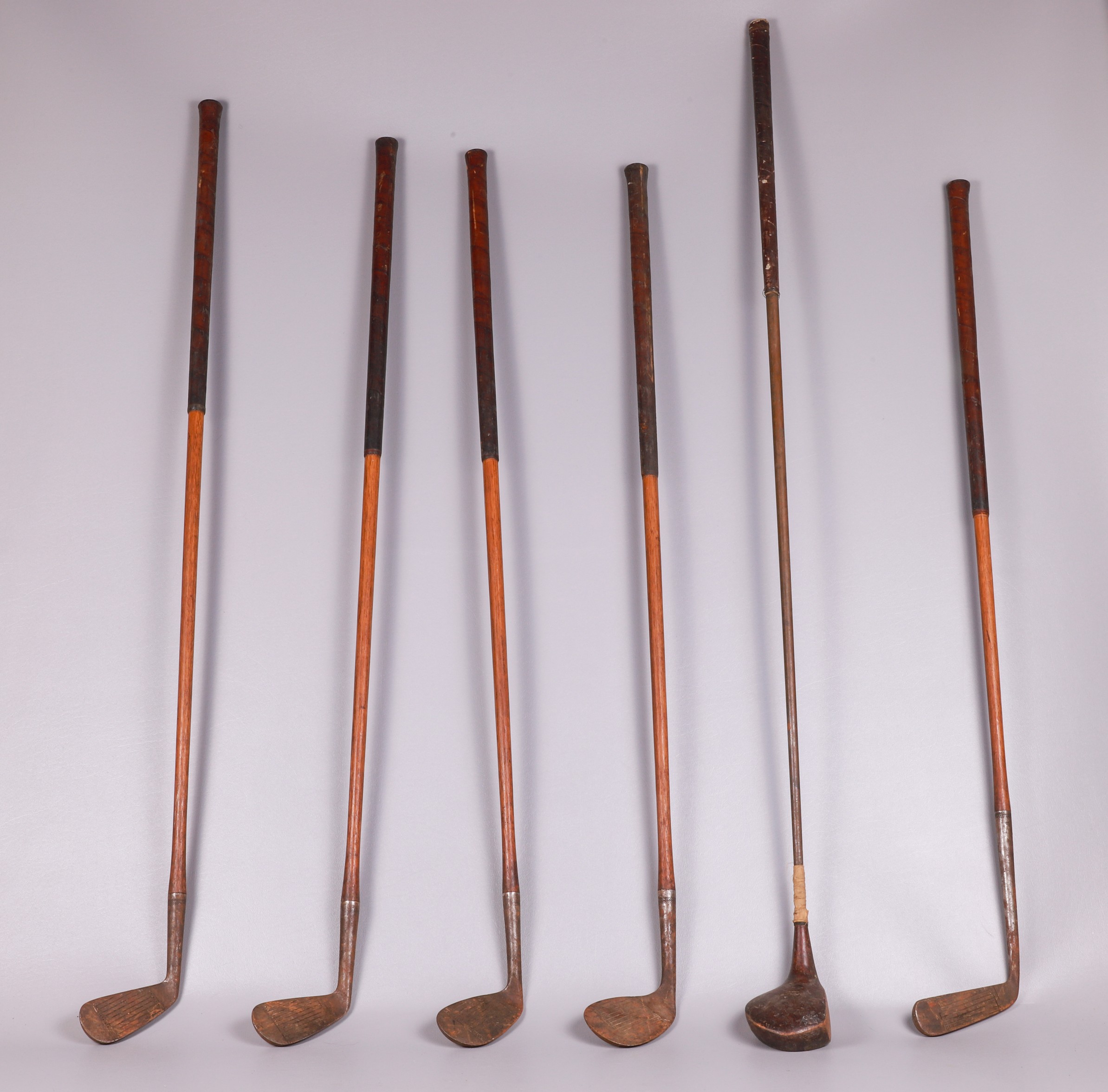  6 Vintage golf clubs wood shaft  3b5bbd