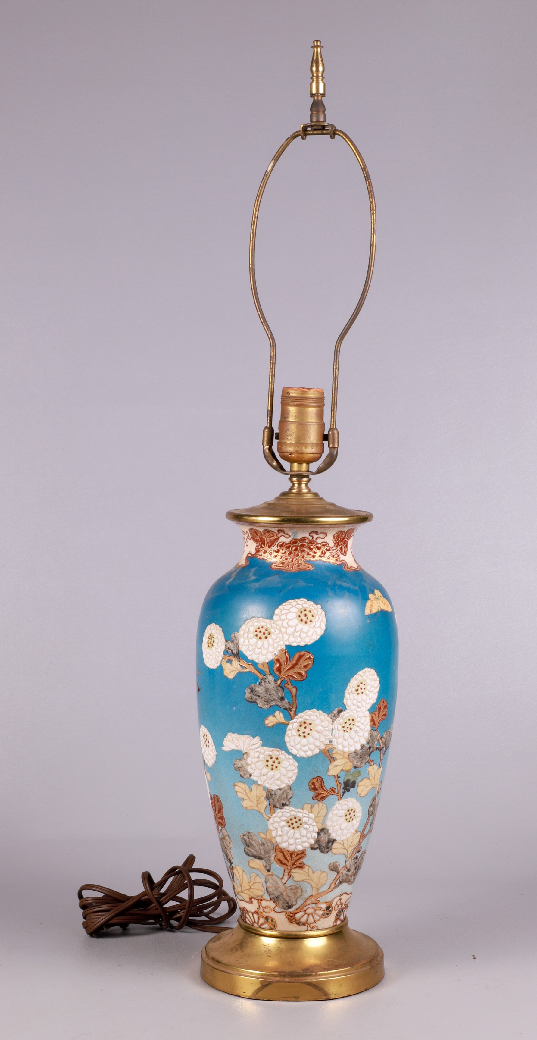 Japanese Satsuma porcelain vase  3b5be5