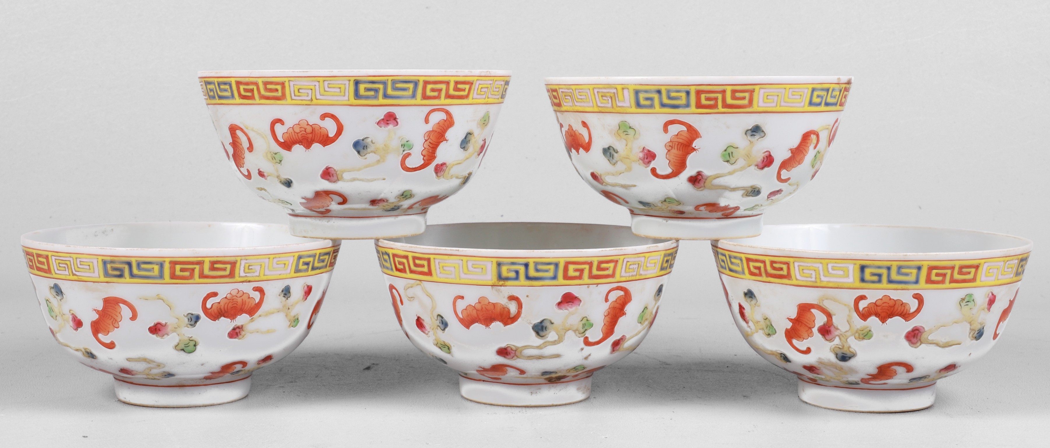 (5) Chinese porcelain famille rose bowls,