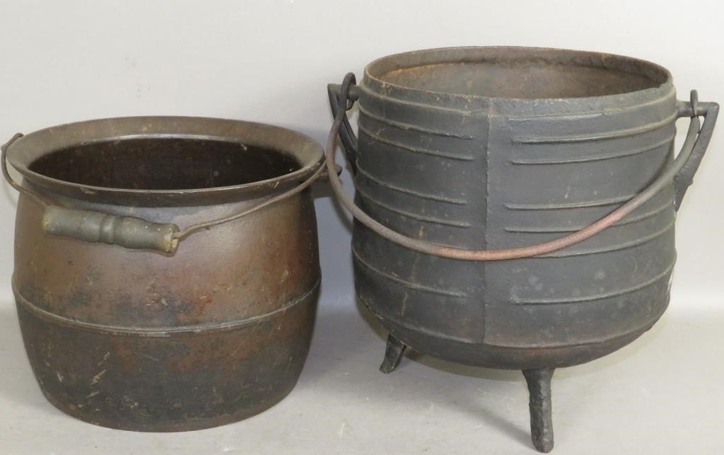 2 CAST IRON POTSca. 1790-1900;