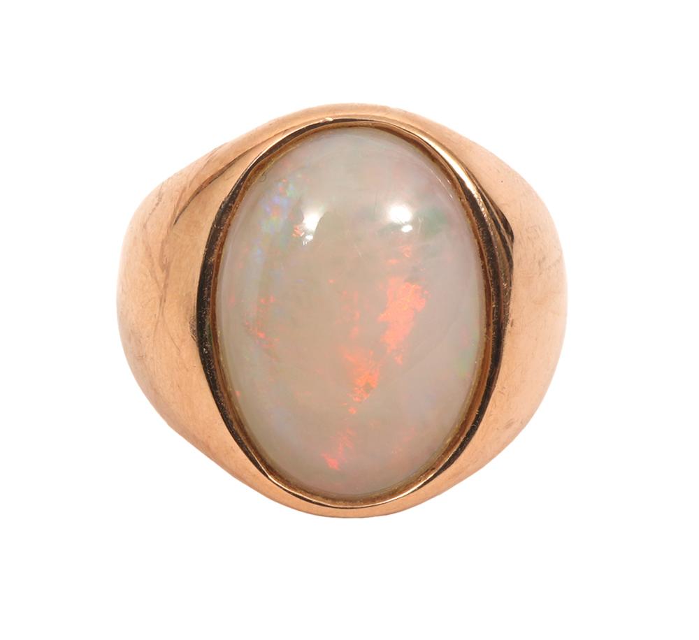 GENTLEMAN'S 14K YG AUSTRALIAN OPAL