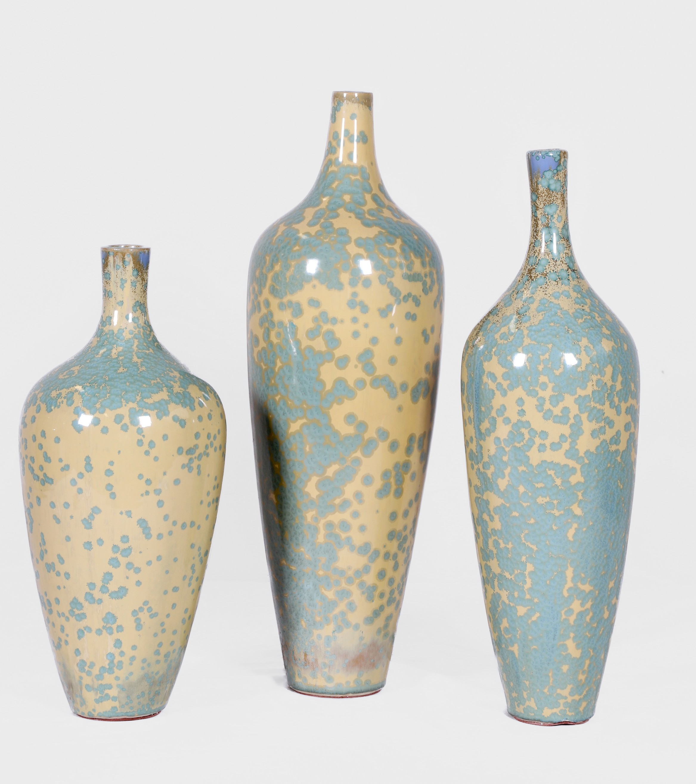  3 Contemporary glazed ceramic 3b6286