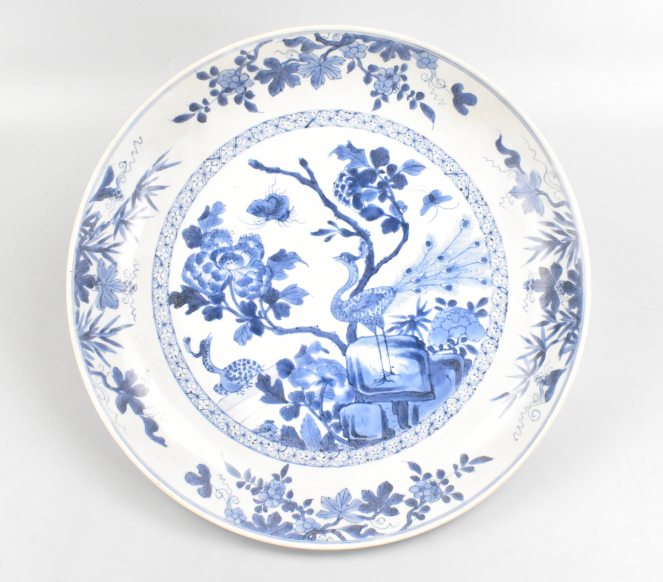 CHINESE BLUE & WHITE CHARGER W/