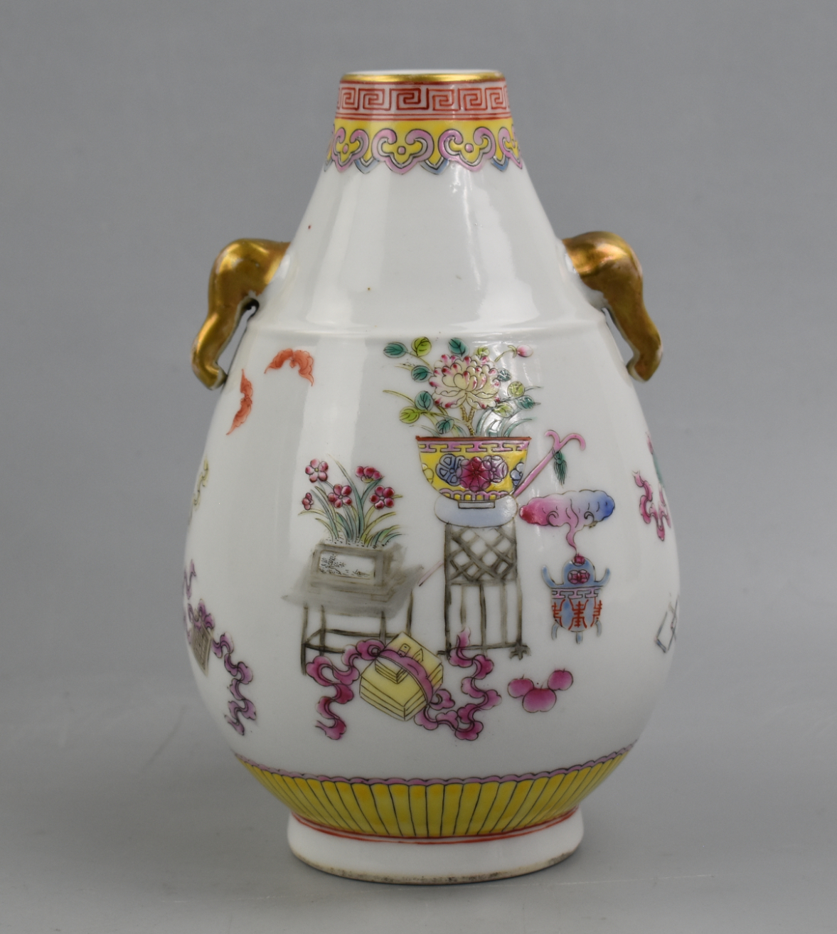 CHINESE FAMILLE ROSE VASE, ROC