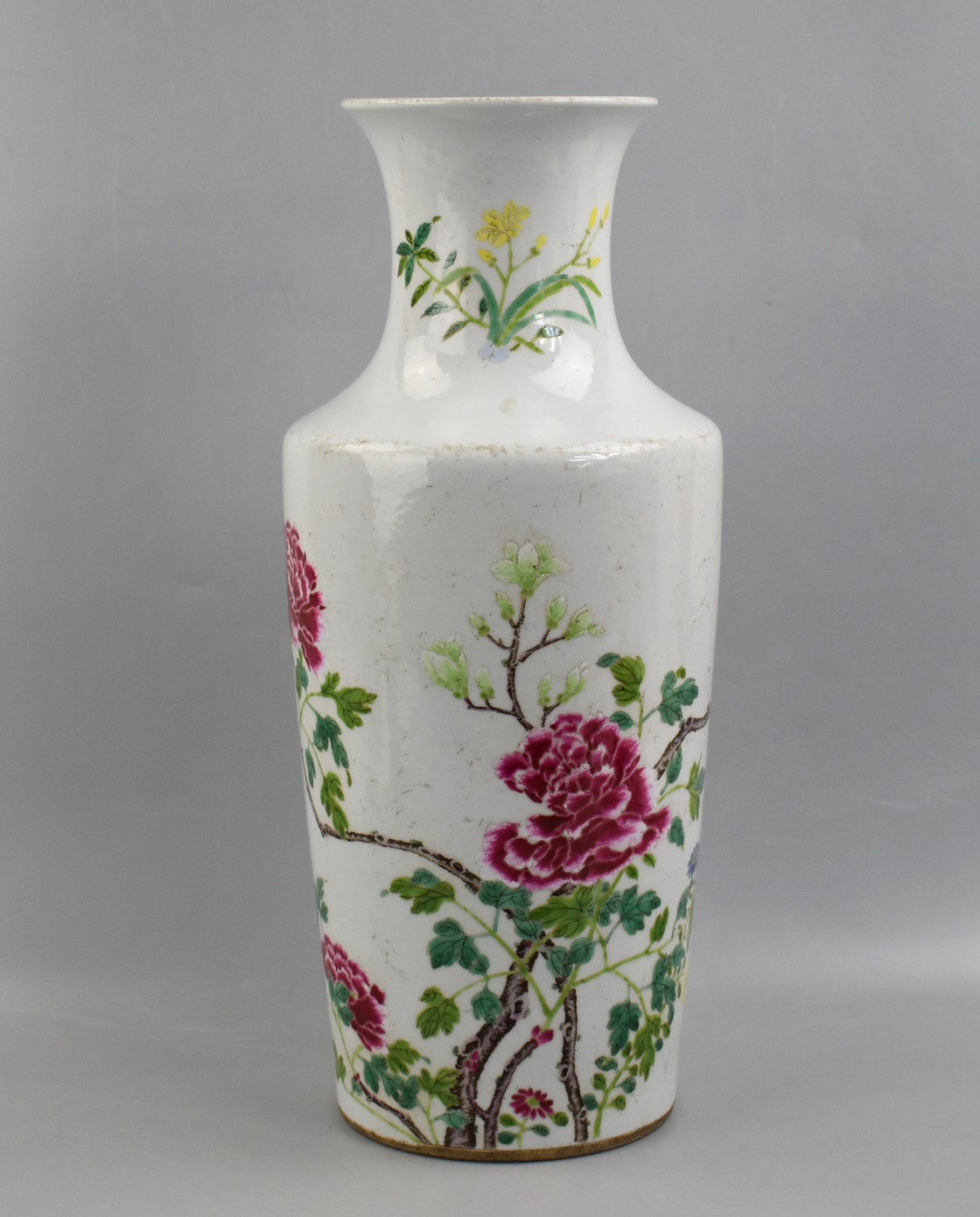 CHINESE FAMILLE ROSE FLORAL VASE QING 3b62ee