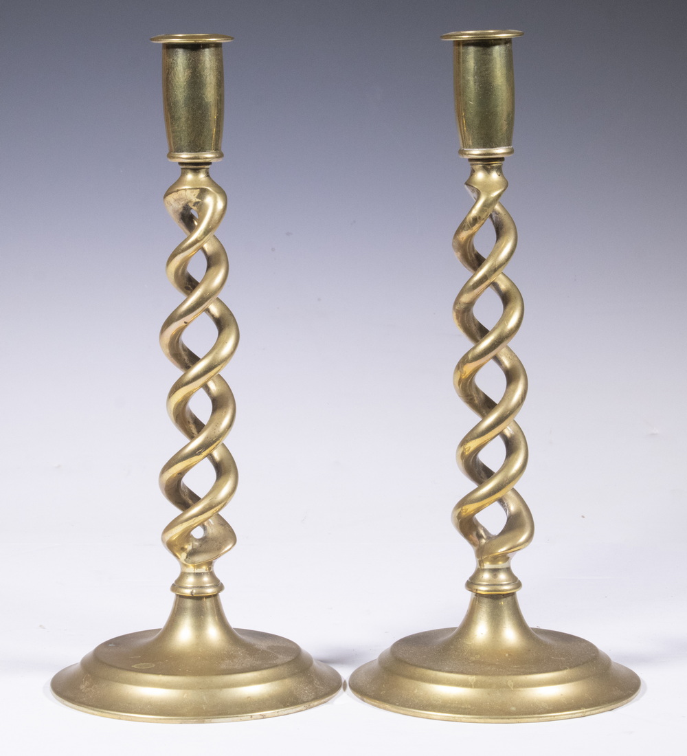 PR BRASS OPEN BARLEY TWIST CANDLESTICKS 3b6560