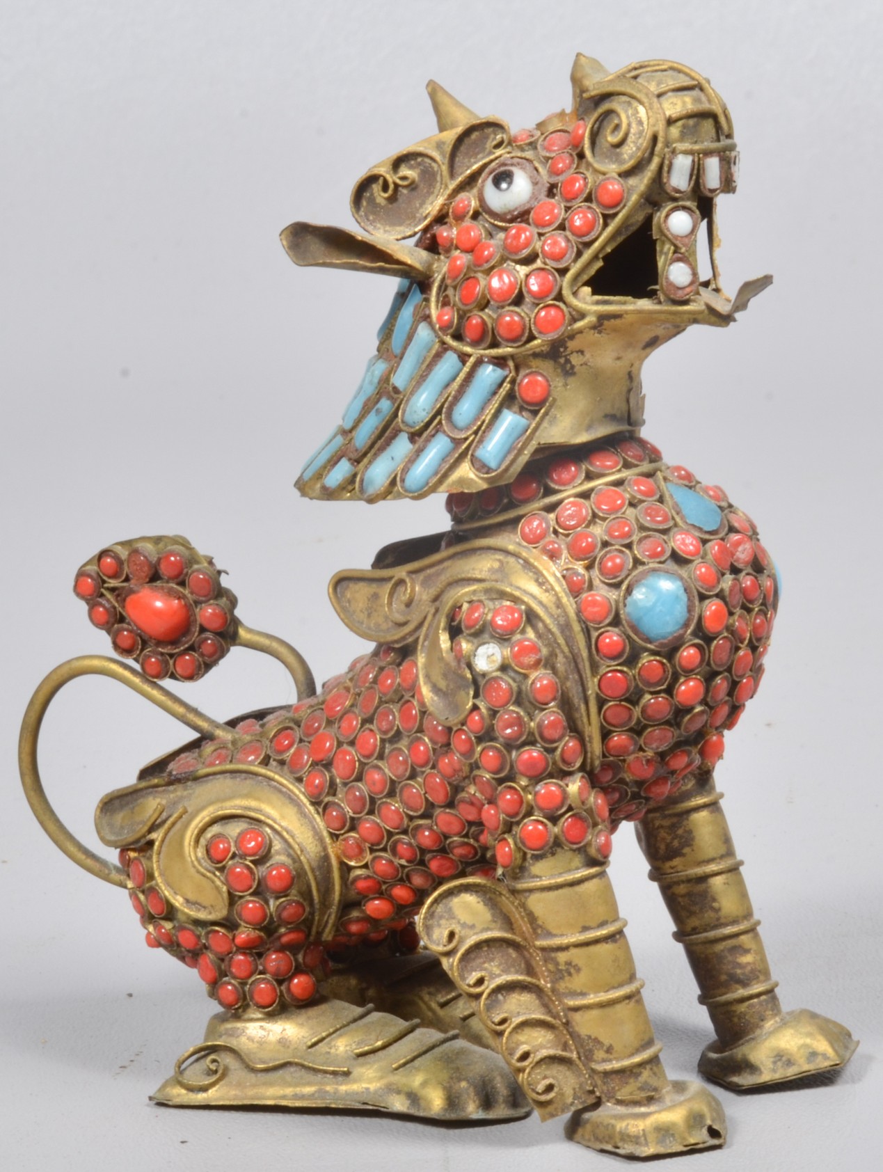 Tibetan foo dog perfume bottle, inlaid