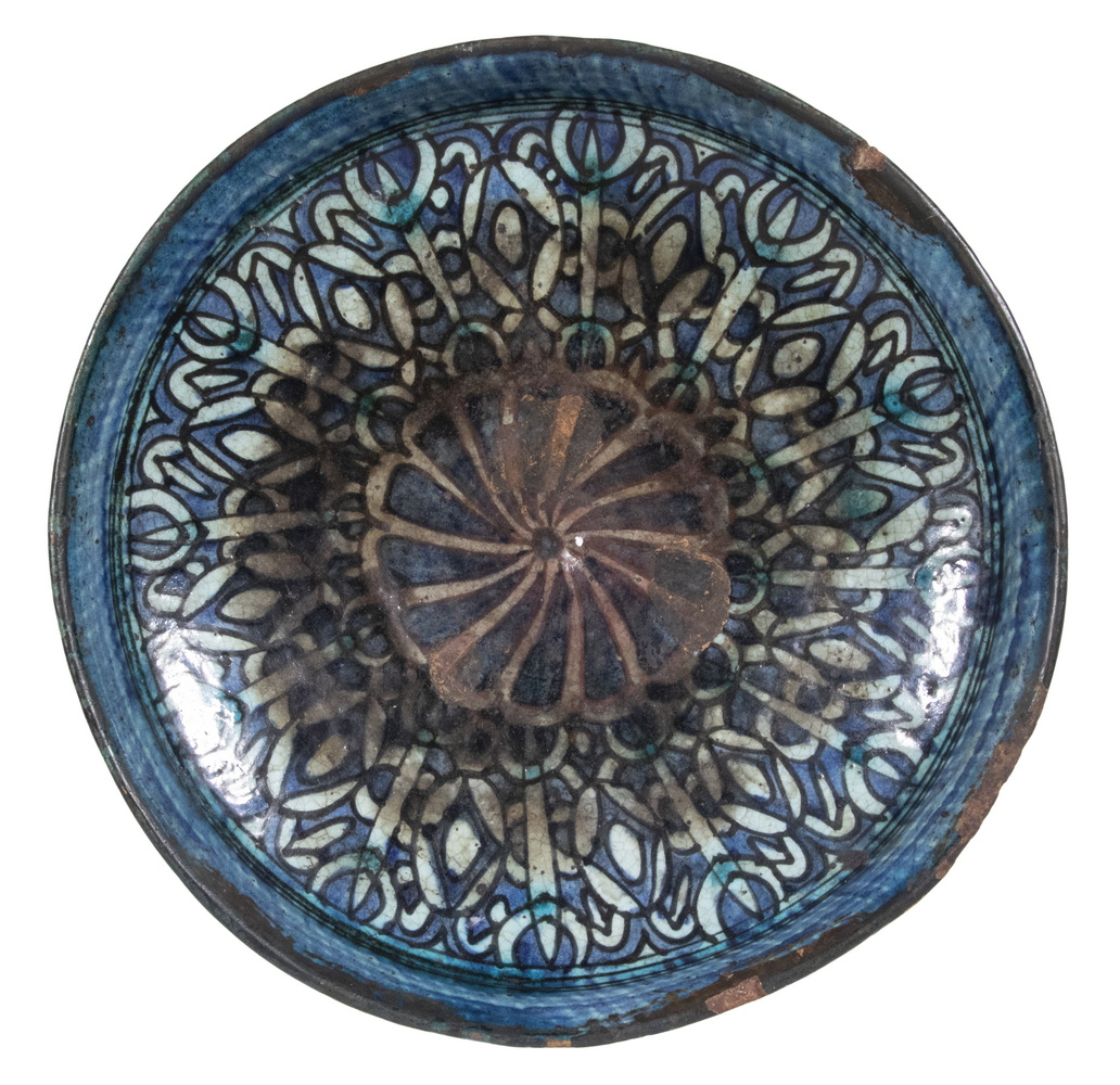 SAFAVID PERSIAN TIN GLAZED BOWL,