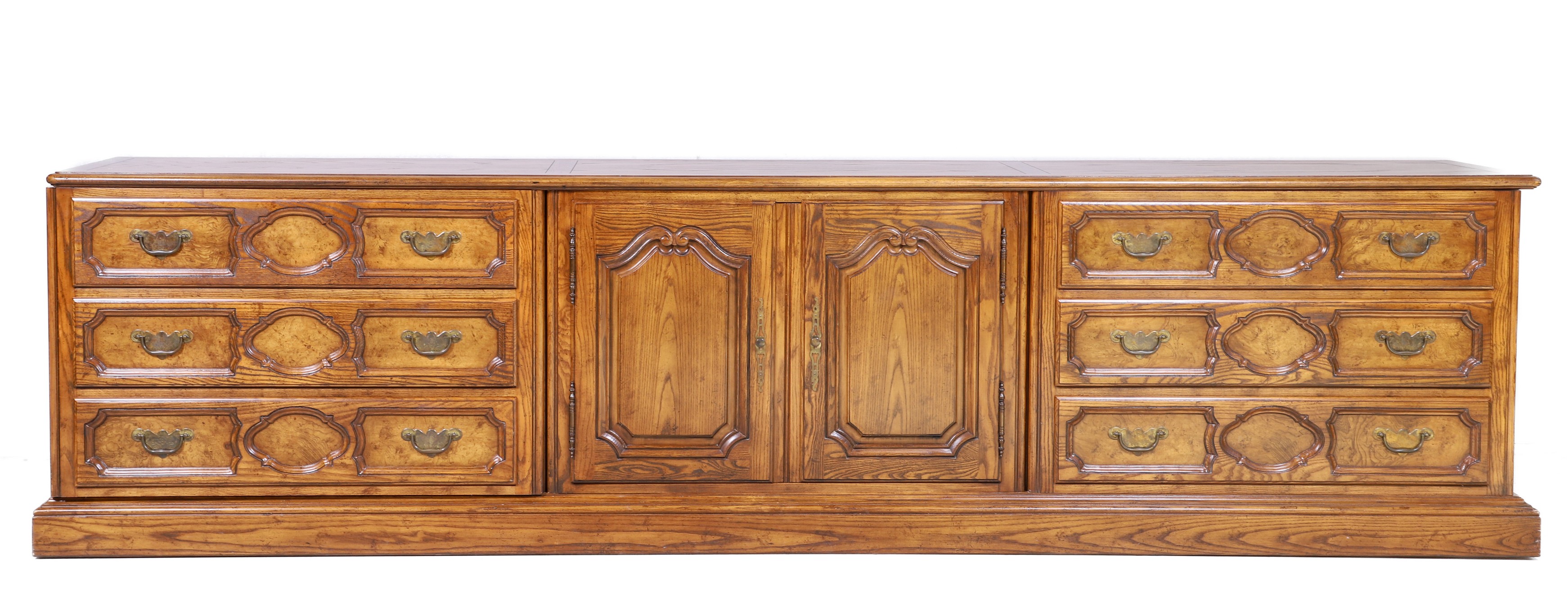 (5) part oak sideboard, center section