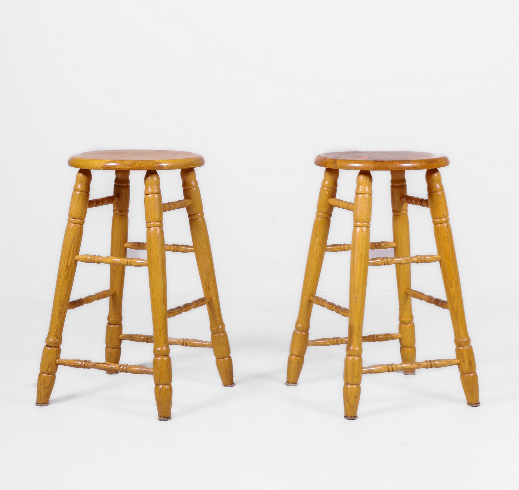 Pair oak turned barstools turned 3b683b