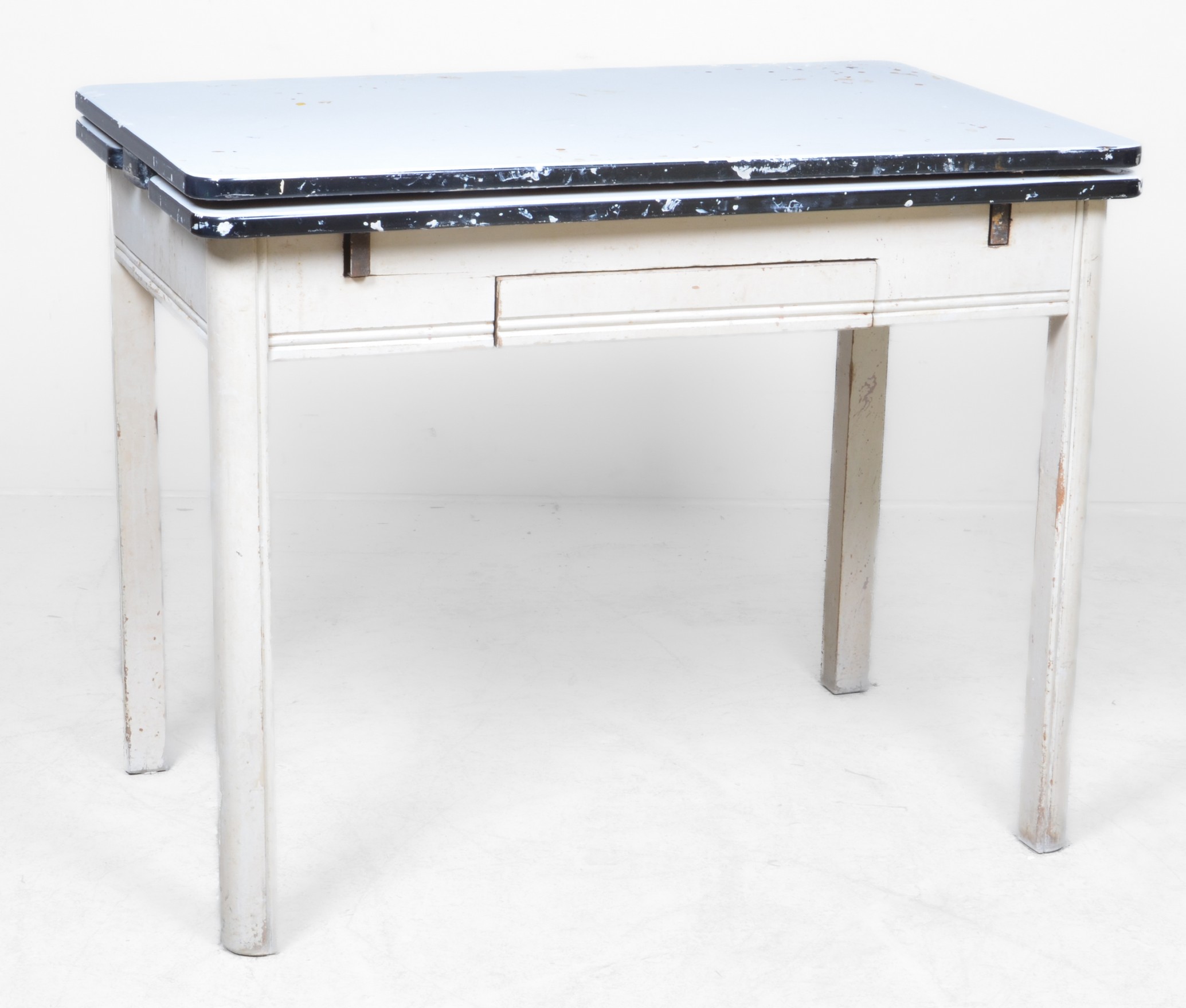 Enameled and wood dining table, single