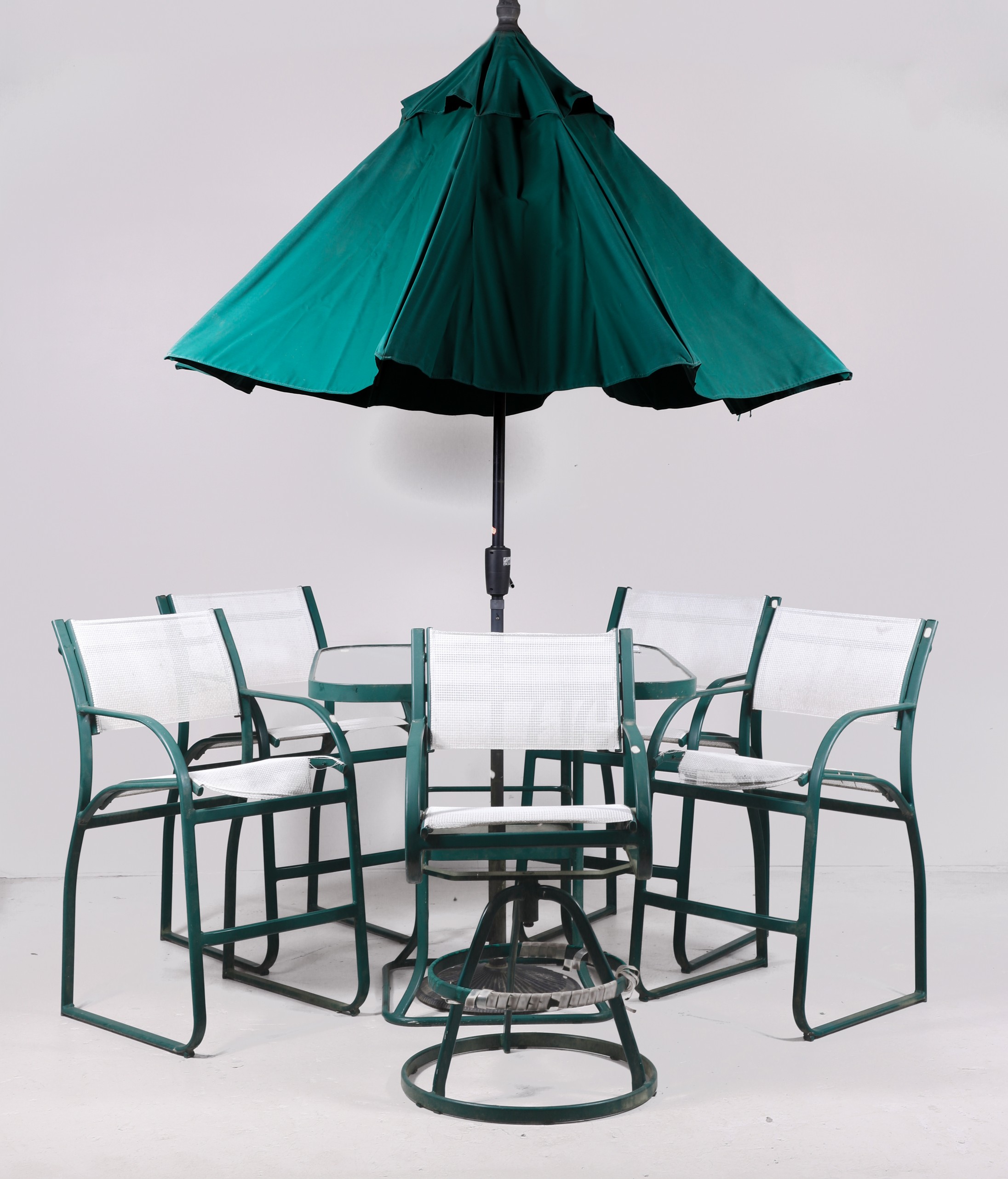 (7) pc Green metal high top patio