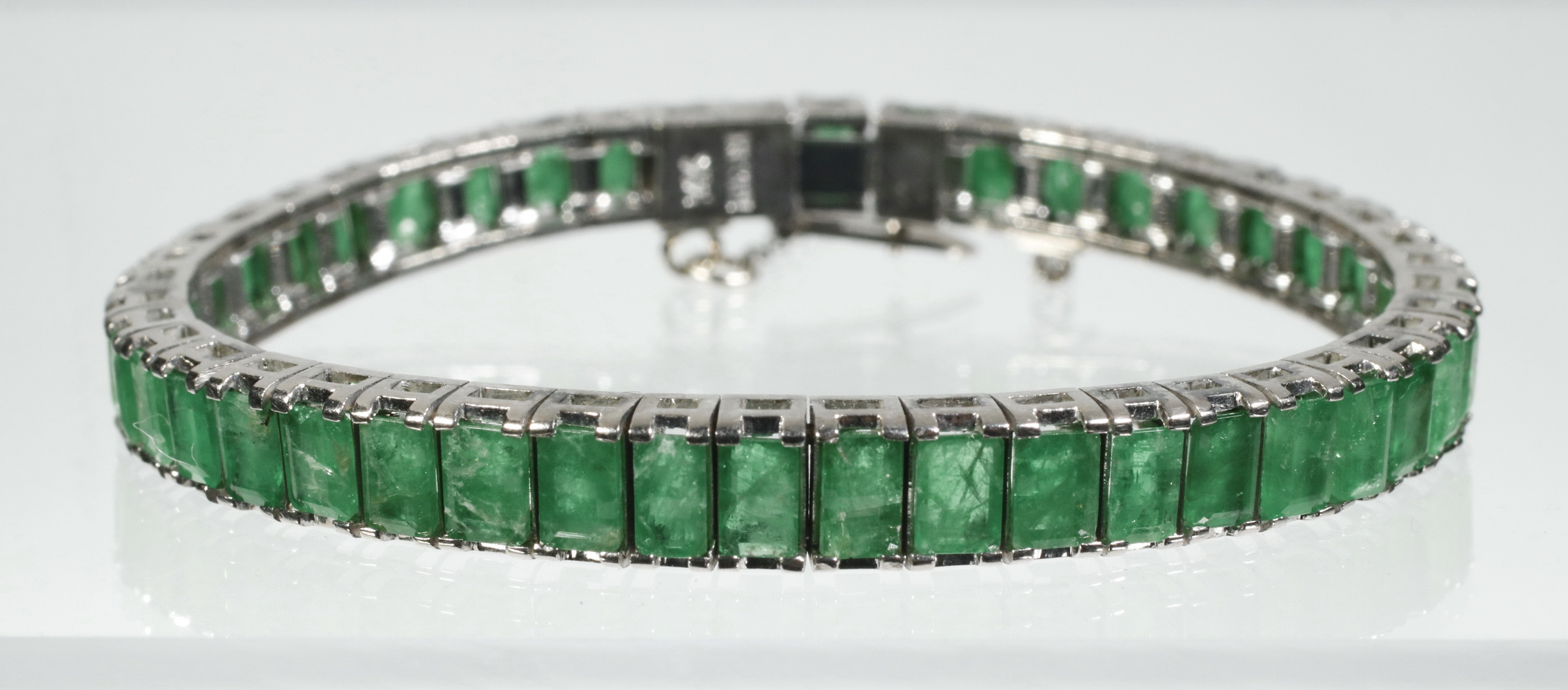 EMERALD BRACELET Vintage handmade 3b6920