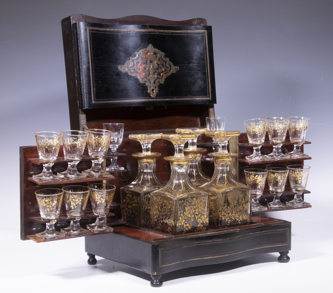 ROSEWOOD CASED TANTALUS SET Early 3b691b