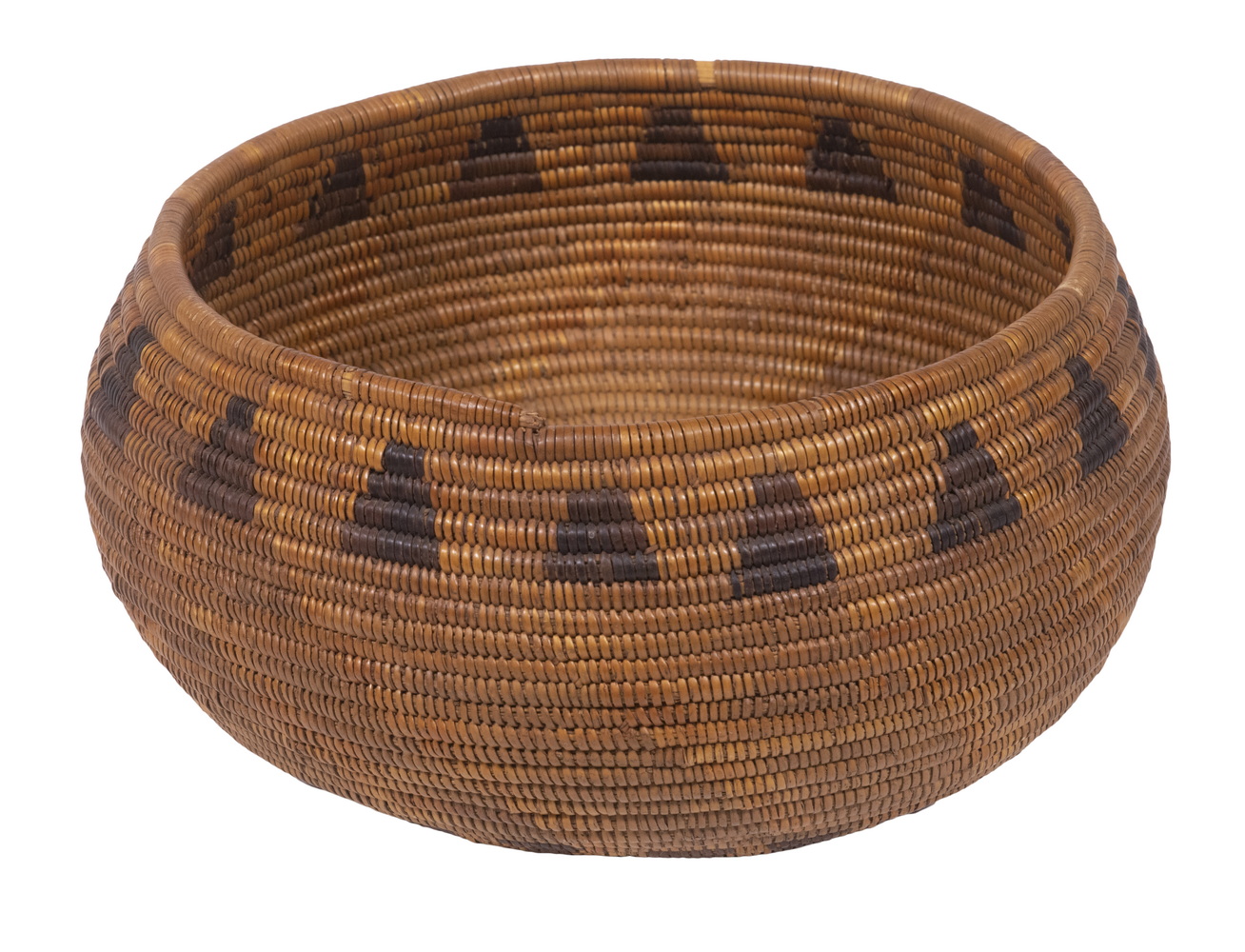 NATIVE AMERICAN BASKET Ca. 1890s