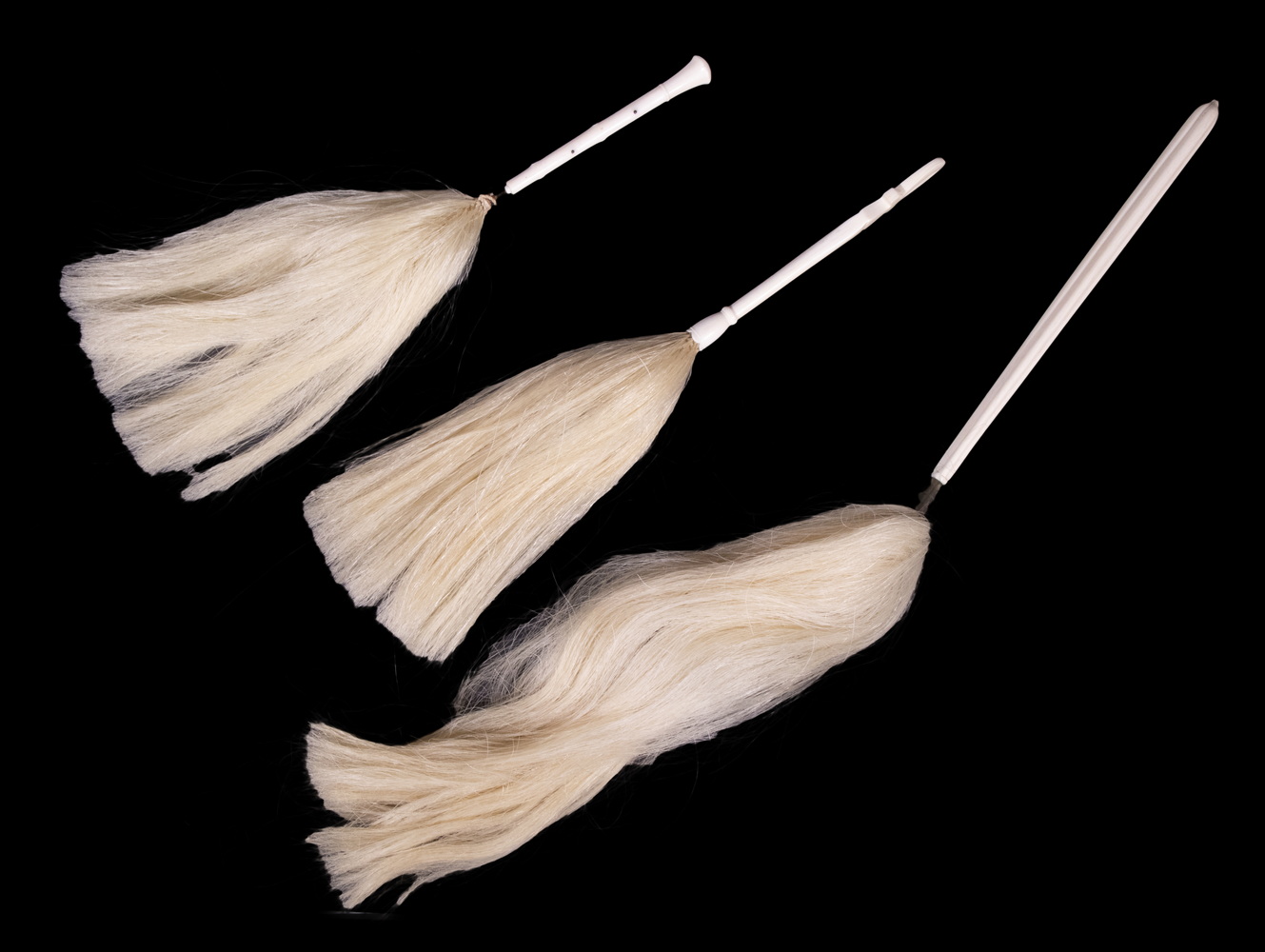  3 19TH C JAPANESE FLY WHISKS 3b6a7e