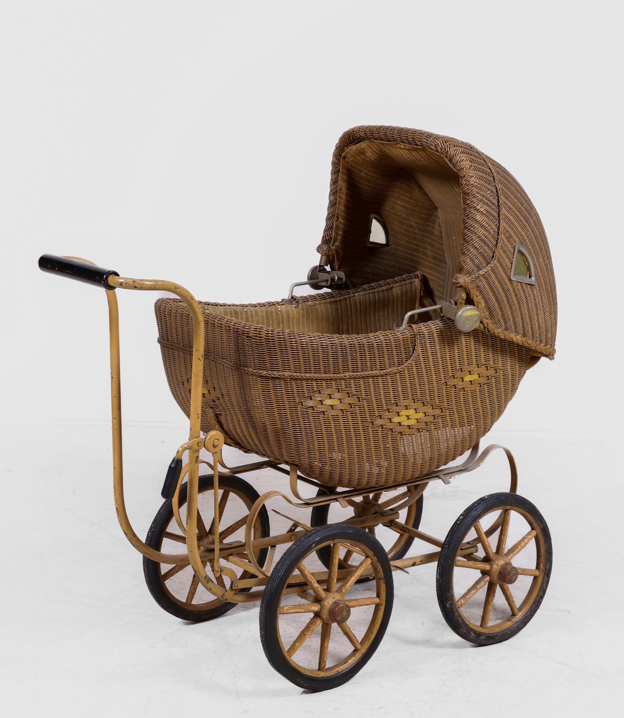 Wicker baby doll carriage, iron base,