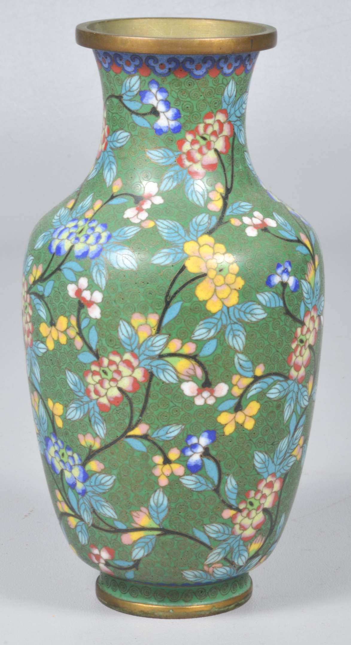 Chinese cloisonne vase, green ground