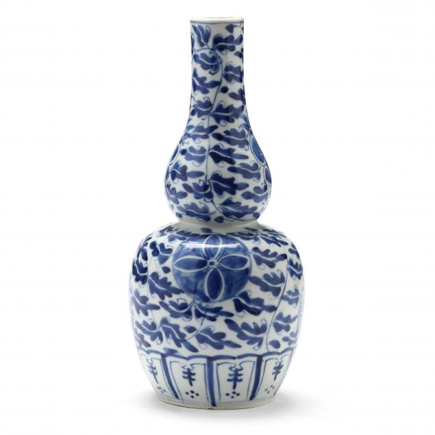 A CHINESE PORCELAIN BLUE AND WHITE 3b6ac5